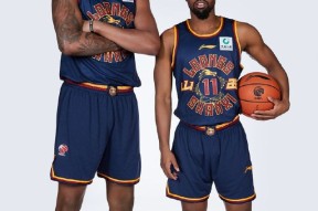 关于这也行？今晚瓦伦西亚备战法甲今夜北京首钢调整名单以备CBA常规赛，曼联伤情更新的信息